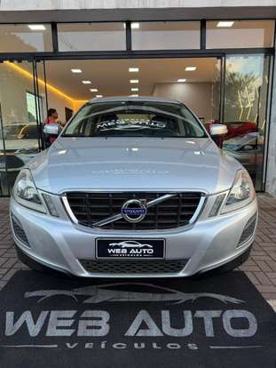 VOLVO-XC60-2010
