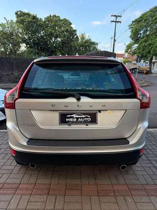 VOLVO-XC60-2010