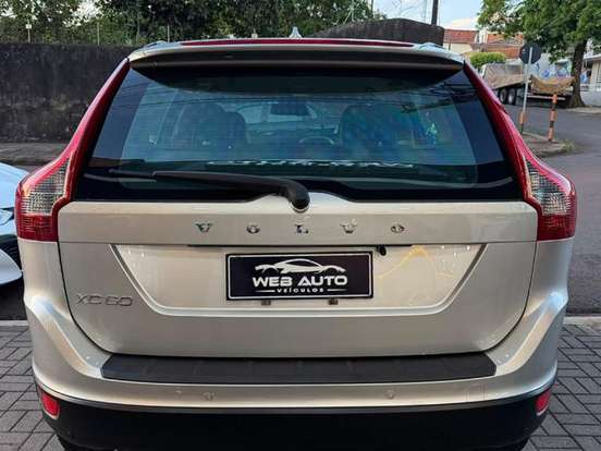 VOLVO-XC60-3.0 COMFORT AWD TURBO GASOLINA 4P AUTOMÁTICO VOLVO-XC60-2010