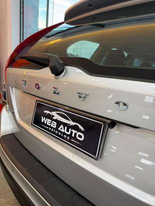 VOLVO-XC60-2010