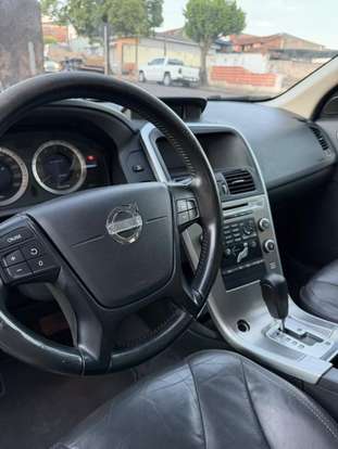 VOLVO-XC60-2010