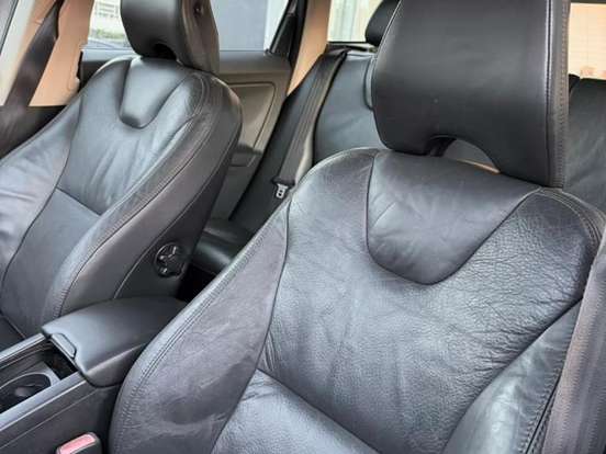 VOLVO-XC60-3.0 COMFORT AWD TURBO GASOLINA 4P AUTOMÁTICO VOLVO-XC60-2010