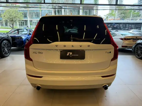 VOLVO-XC90-2.0 T6 GASOLINA MOMENTUM AWD GEARTRONIC VOLVO-XC90-2017