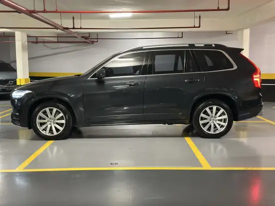 VOLVO-XC90-2015