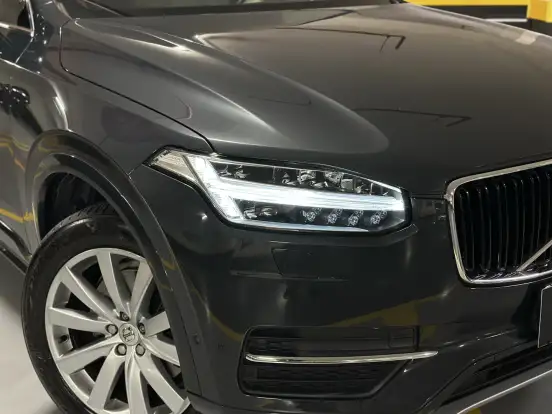 VOLVO-XC90-2015