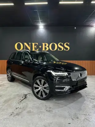 VOLVO-XC90-2019