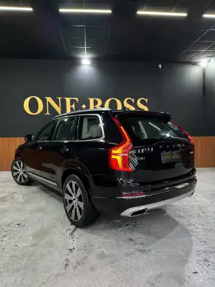 VOLVO-XC90-2019