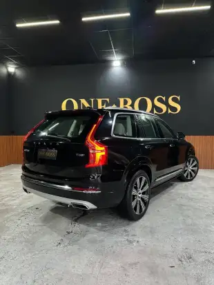 VOLVO-XC90-2019