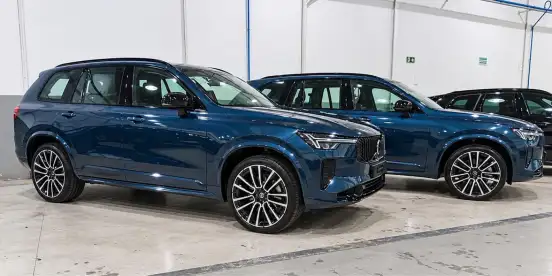 VOLVO-XC90-2025