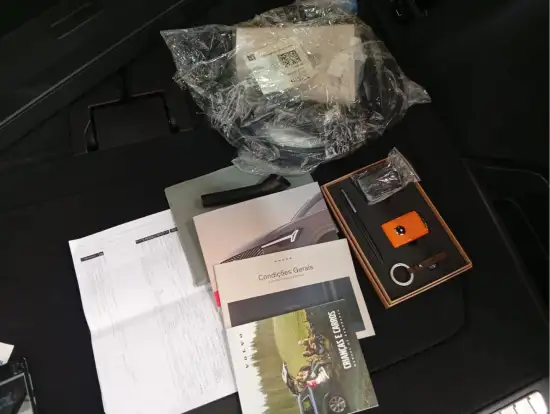 VOLVO-XC90-2025