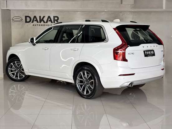 VOLVO-XC90-2019