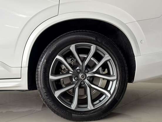 VOLVO-XC90-2.0 D5 DIESEL MOMENTUM AWD GEARTRONIC VOLVO-XC90-2019