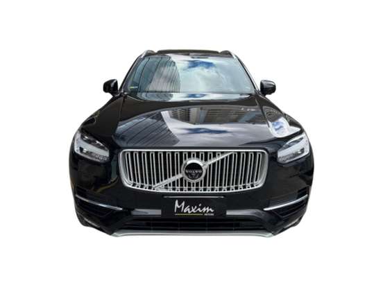 VOLVO-XC90-2018