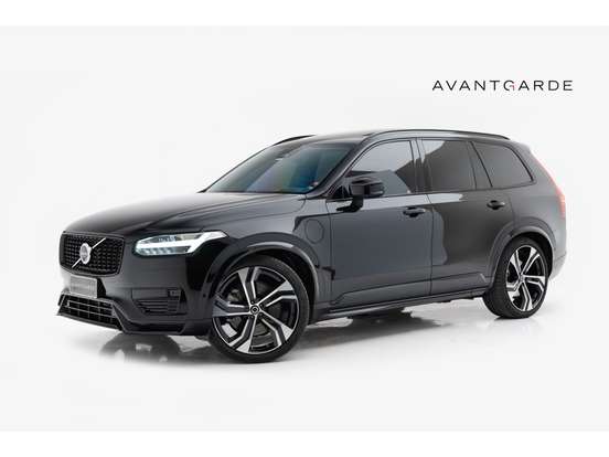 VOLVO-XC90-2023