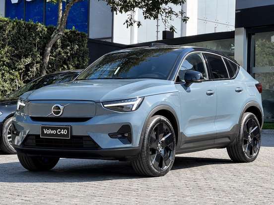 VOLVO-C40-P8 RECHARGE PURE ELECTRIC AWD VOLVO-C40-2022