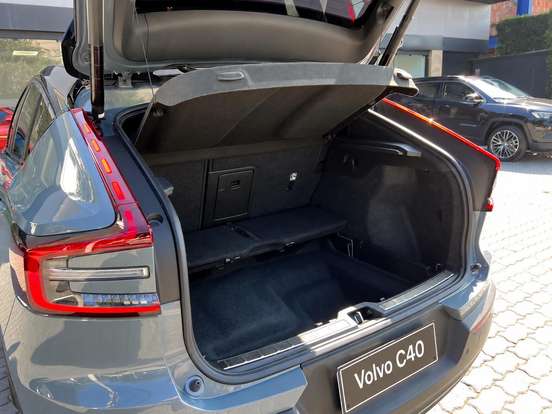 VOLVO-C40-P8 RECHARGE PURE ELECTRIC AWD VOLVO-C40-2022