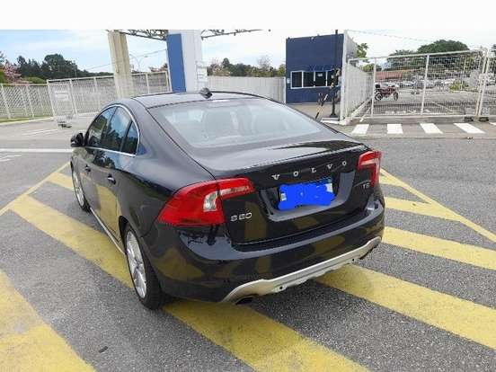VOLVO-S60-2.0 T5 DYNAMIC GASOLINA 4P AUTOMÁTICO VOLVO-S60-2011
