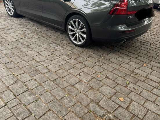 VOLVO-V60-2.0 T5 GASOLINA MOMENTUM GEARTRONIC VOLVO-V60-2019