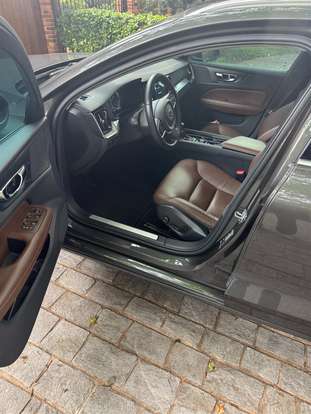 VOLVO-V60-2019