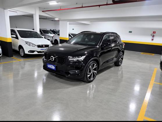 VOLVO XC40 1.5 T5 RECHARGE R-DESIGN GEARTRONIC
