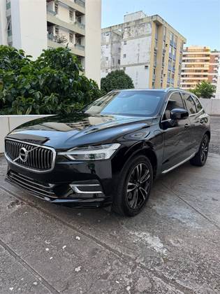 VOLVO XC60 2.0 T8 HYBRID MOMENTUM AWD GEARTRONIC