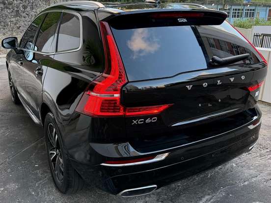 VOLVO-XC60-2.0 T8 HYBRID MOMENTUM AWD GEARTRONIC VOLVO-XC60-2021