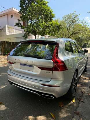 VOLVO-XC60-2019