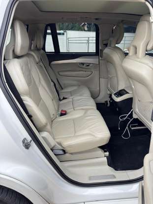 VOLVO-XC90-2015
