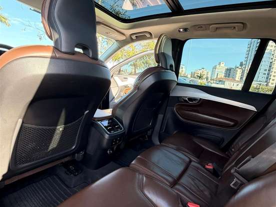 VOLVO-XC90-2.0 T6 GASOLINA MOMENTUM AWD GEARTRONIC VOLVO-XC90-2019