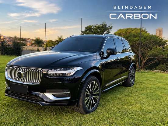 VOLVO-XC90-2022