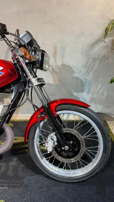 YAMAHA-RD 135 YAMAHA-RD 135-1995