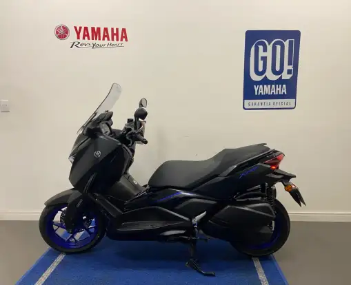 YAMAHA-XMAX 300 CONNECTED ABS-2025