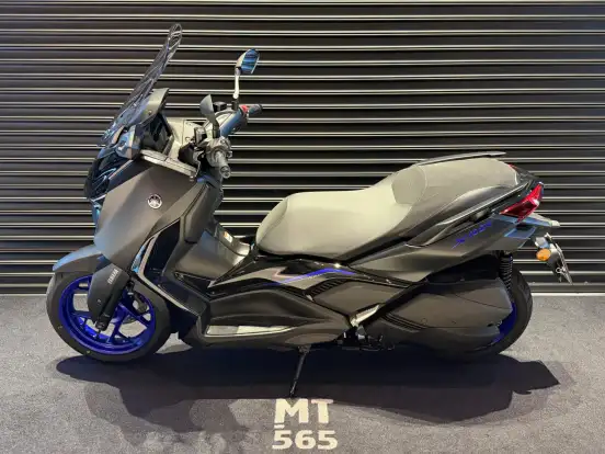 YAMAHA-XMAX 300 CONNECTED ABS-2025