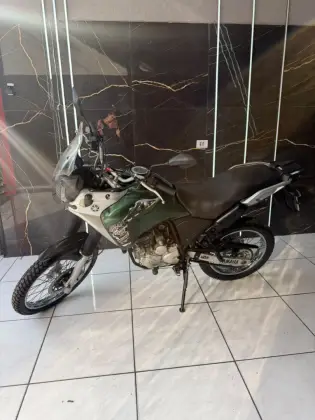YAMAHA XTZ 250 TÉNÉRÉ 