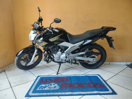 YAMAHA-YS 250 FAZER YAMAHA-YS 250 FAZER-2011