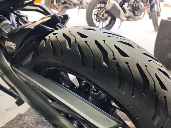 YAMAHA-MT-09 YAMAHA-MT-09-2021