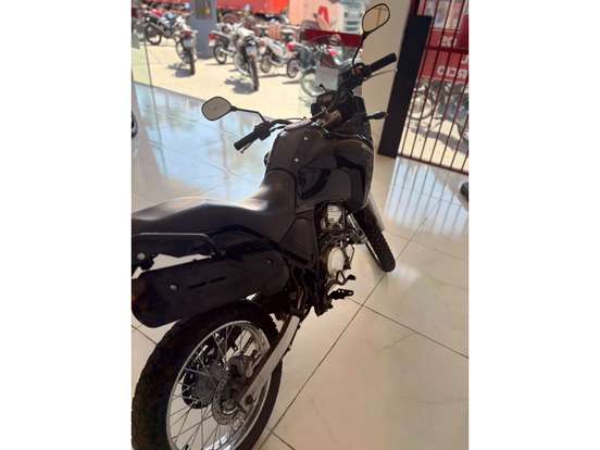 YAMAHA-XTZ 250 TÉNÉRÉ YAMAHA-XTZ 250 TÉNÉRÉ-2014