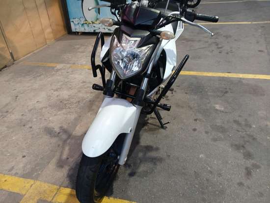 YAMAHA-YS 250 FAZER YAMAHA-YS 250 FAZER-2013