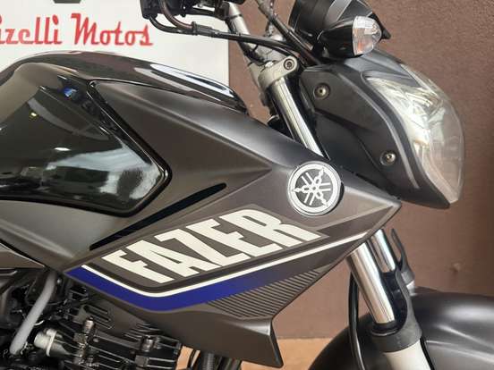 YAMAHA-YS 250 FAZER-2015