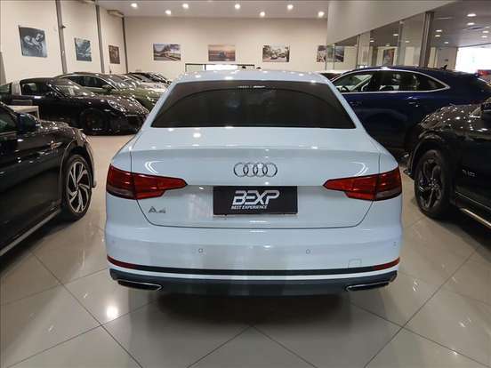 AUDI-A4-2019