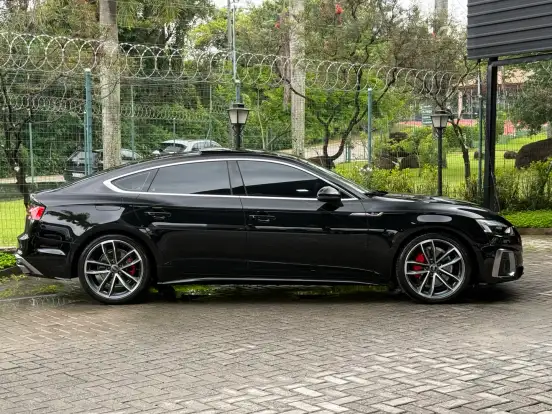 AUDI-A5-2022