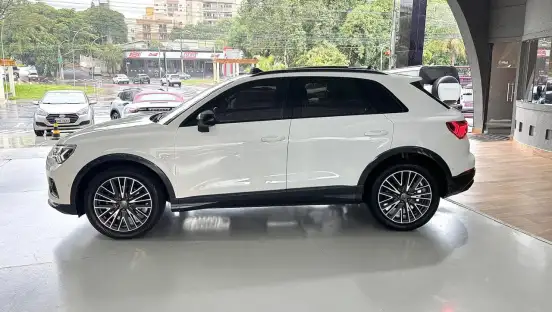 AUDI-Q3-2020