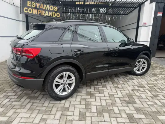 AUDI-Q3-2020