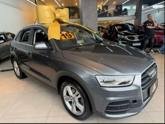 AUDI-Q3-2018