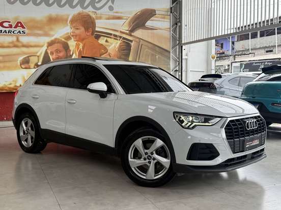 AUDI-Q3-2021