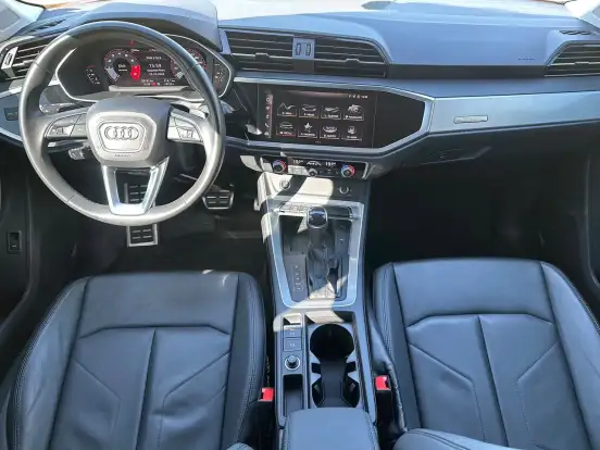 AUDI-Q3-2.0 40 TFSI GASOLINA PERFORMANCE QUATTRO TIPTRONIC AUDI-Q3-2022