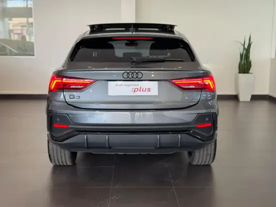 AUDI-Q3-2024