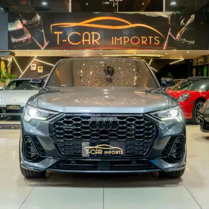 AUDI-Q3-2022