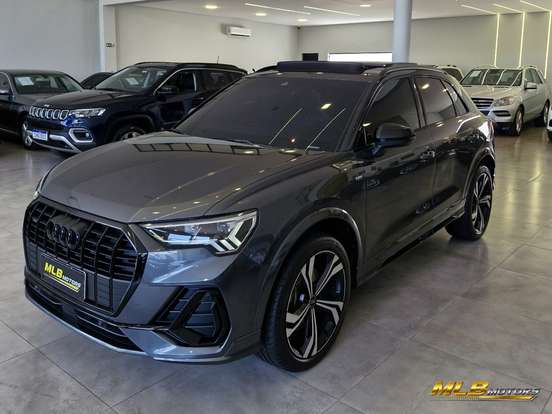 AUDI-Q3-2024