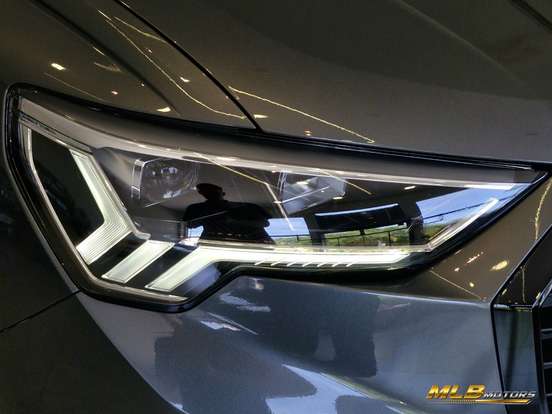 AUDI-Q3-2.0 40 TFSI GASOLINA PERFORMANCE BLACK PLUS QUATTRO TIPTRONIC AUDI-Q3-2024